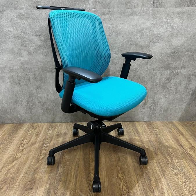 at　オカムラ　シルフィーチェア　ローバック　固定肘　前傾機能　メッシュ　中古品 中古】シルフィーメッシュ オカムラ/okamura 肘付ローバック