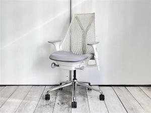 高級/海外メーカー/オススメ　Herman Miller（ハーマンミラー）　SAYL Chair(セイルチェア)　サスペンションストレートグレー　可動肘付　ミドルバック