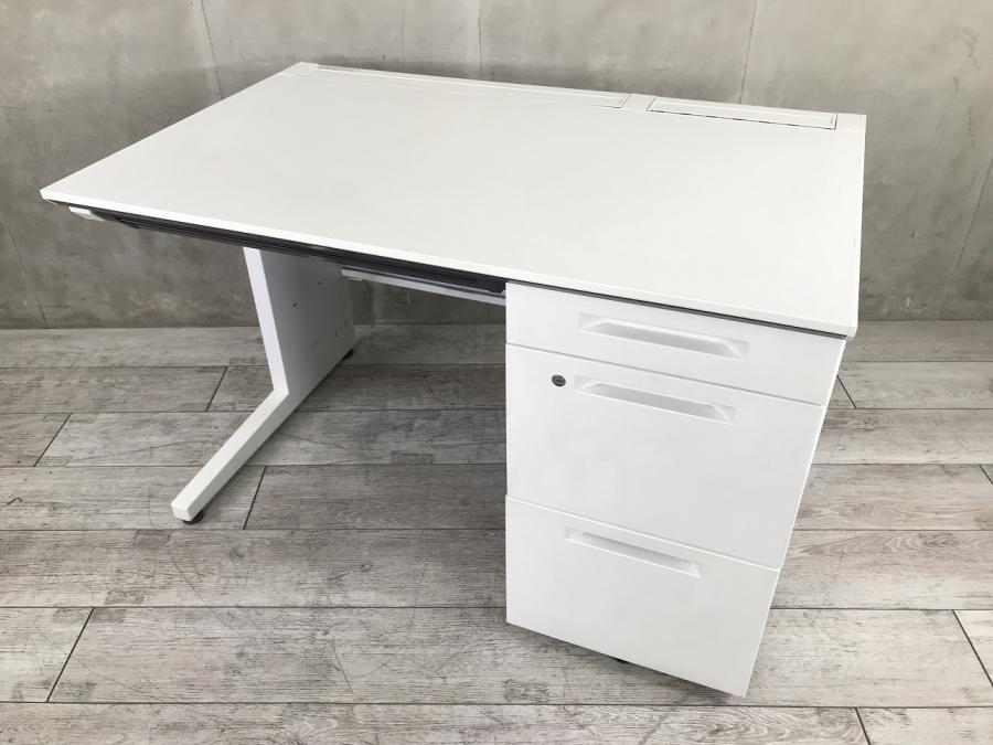 【在庫入替セール品】【幅1100mmが使いやすい！人気ホワイトカラーの片袖机！】■コクヨ製（KOKUYO）　アイエス（iS）シリーズ　片袖机　W1100mm　■ホワイト　■シリンダー錠 【弊社使用欄：A00993508】
                        iSシリーズ
                                    中古
            