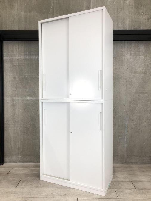 【開閉時に場所を取らない引き違い戸の書庫セット！】■ウチダ製　HSシリーズ　引き違い＋引き違い　ハイキャビネット　2枚引き戸　■ホワイト　■シリンダー錠【AD】
                        HSシリーズ
                                    中古
            