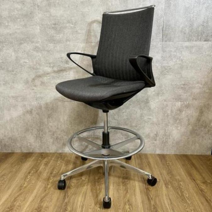 ★機能とデザインが融合。インナーメッシュ構造による優しく包み込む座り心地を★ーカー品　オカムラ　Okamura　モード　格安　高品質　お得　買い替え　オフィス　レイアウト変更　レア　カウンターチェア　福岡　博多　天神　佐賀　長崎　大分　熊本　宮崎　鹿児島　沖縄 ∴
                        モード 樹脂
                                    中古
            