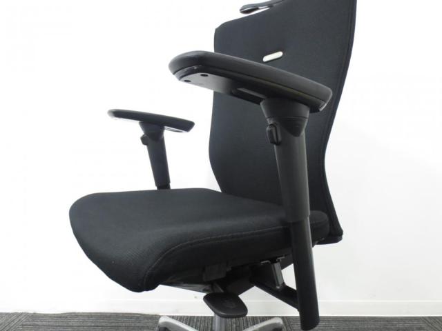 中古】フィーゴメッシュチェア CJ91BR FDM6 オカムラ/okamura 肘付ハイバックチェア 495392 -  中古オフィス家具ならオフィスバスターズ