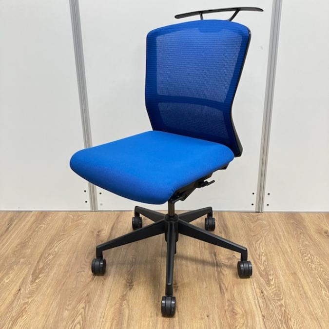 【在庫入替セール】【2脚限定】ウチダ製　エルフィーシリーズ　ブルーカラー　メッシュ仕様　ハンガーコート付　 安定感抜群の人気チェア　肘無しミドルバックチェア！！
                        エルフィ
                                    中古
            