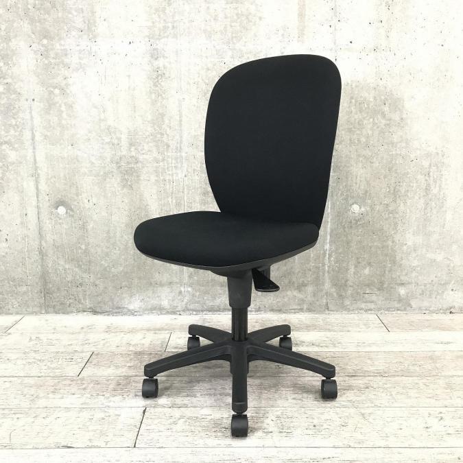 【在庫入替セール品】基本性能を備えた、コストパフォーマンスにもすぐれたベーシックモデルチェア！【弊社使用欄：A00948982】【SN】
                        リエットチェア
                                    中古
            