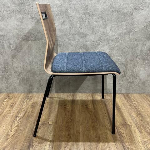 中古】スイープ オカムラ/okamura スタッキングチェア 501866 - 中古オフィス家具ならオフィスバスターズ