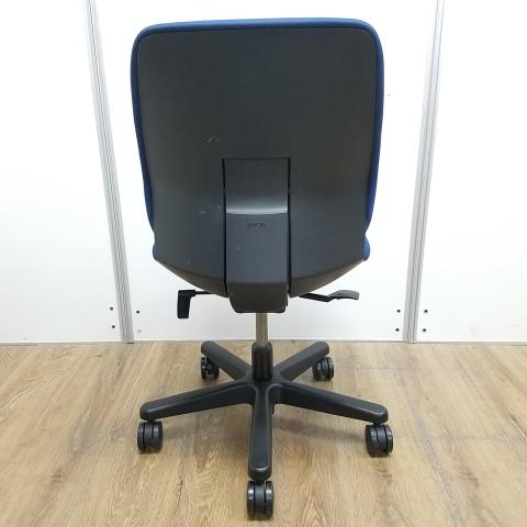 中古】エフクロス イトーキ/ITOKI 肘無ローバックチェア 497023 - 中古オフィス家具ならオフィスバスターズ