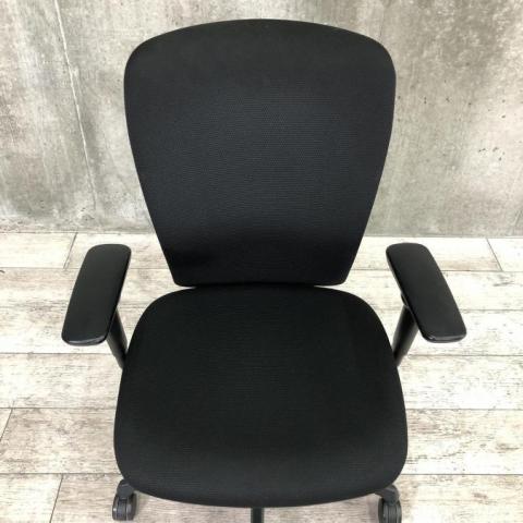 オカムラ スラート クリアランス 事務椅子 黒『良品』【リサイクルショップサルフ】