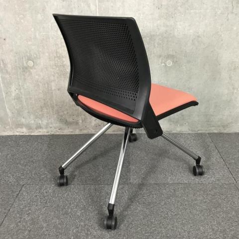 中古】クリール 9317GR F005 オカムラ/okamura ネスティングチェア 501957 - 中古オフィス家具ならオフィスバスターズ