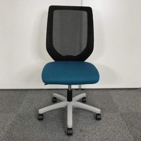 中古】コルト イトーキ/ITOKI 肘付ハイバックチェア 491486 - 中古オフィス家具ならオフィスバスターズ