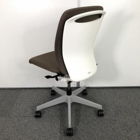 中古】アクト クロス 樹脂 KG-410SA-GNB4 イトーキ/ITOKI 肘無ハイバックチェア 502229 - 中古オフィス家具ならオフィス バスターズ