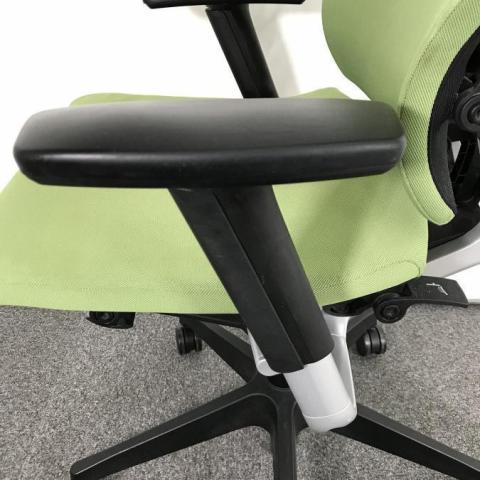 中古】スピーナチェア KE-717GP-T1Q1 イトーキ/ITOKI 肘付ハイバックチェア 502190 - 中古オフィス家具ならオフィスバスターズ