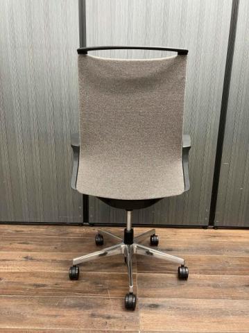 中古】デュオラ メッシュ CRS-G3000E6N コクヨ/KOKUYO 肘付ハイバックチェア 502236 - 中古オフィス家具ならオフィスバスターズ