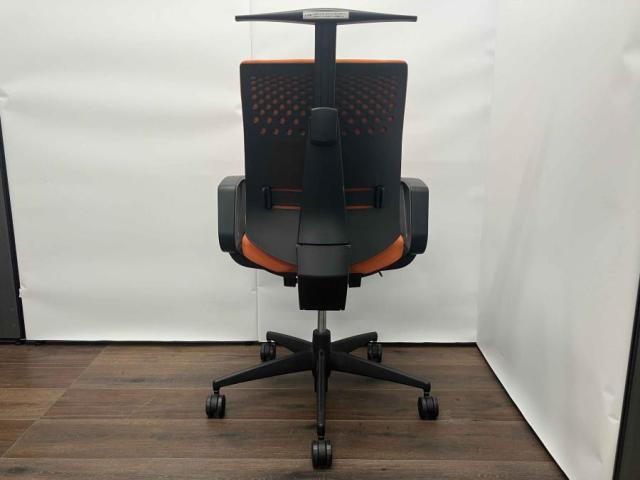 中古】ウィザードチェア CRS-G1802F6 コクヨ/KOKUYO 肘付ハイバックチェア 502431 - 中古オフィス家具ならオフィスバスターズ