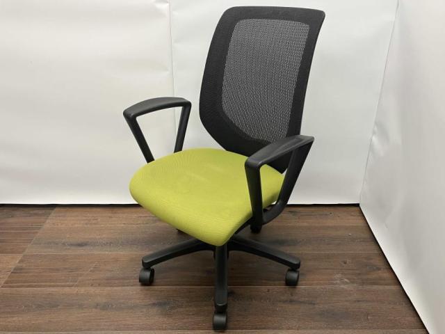 中古】コルト イトーキ/ITOKI 肘付ハイバックチェア 491486 - 中古オフィス家具ならオフィスバスターズ