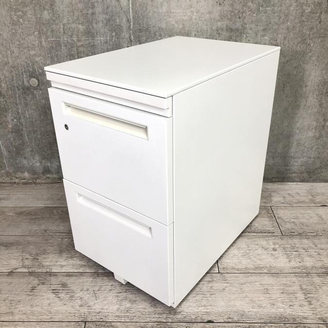 【平机・フリーアドレスデスクのお供に最適な3段ワゴン！】■ウチダ（UCHIDA）製　STワゴンシリーズ　3段フリアド用ワゴン　H650㎜　■ホワイト　■シリンダー錠【弊社使用欄：A00996329】
                        STワゴンシリーズ
                                    中古
            