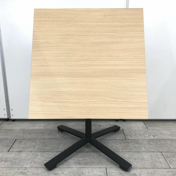 移動のしやすいキャスター付き角テーブルが入荷！天板跳ね上げが可能で収納も便利！打合せの場やリフレッシュスペースにおすすめ！
コクヨ/DAYS OFFICE（デイズ オフィス）/ナチュラル　フラップテーブル　スタックテーブル
                        その他シリーズ
                                    中古
            