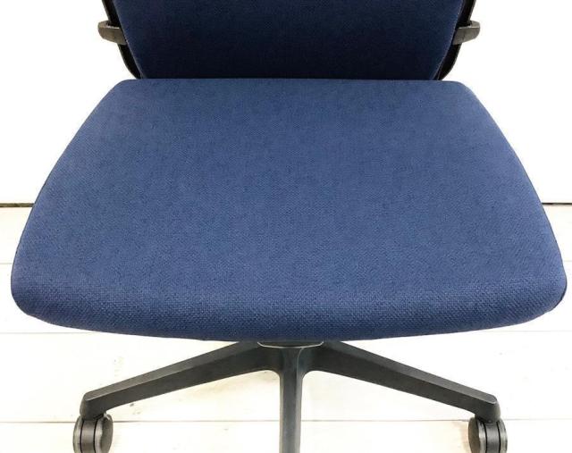 中古】エスクード オカムラ/okamura 肘無ローバックチェア 492912 - 中古オフィス家具ならオフィスバスターズ