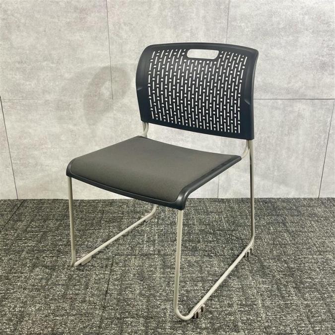 【スタッキングチェア】ブラック/ライオン製/博多/天神/ビッグバン/会議用/リサイクル/リユース/安い
                        その他シリーズ
                                    中古
            