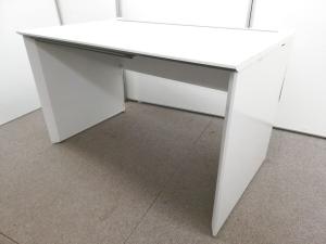 【ゆとりのある足元】Ｗ1400　コクヨ　ワークヴィスタ　平机　PCデスク　執務室　在宅　博多　天神【オフィスバスターズ】【中古】