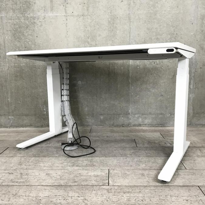 【電動で高さ調整可能・立ち姿勢を取り入れた新しいワークスタイルへ！】■オカムラ（okamura）　スイフト（Swift）　電動昇降デスク　昇降テーブル　平机　■幅：1150㎜×高さ：660～1250㎜　■配線口　■ホワイト
                        Swift
                                    中古
            