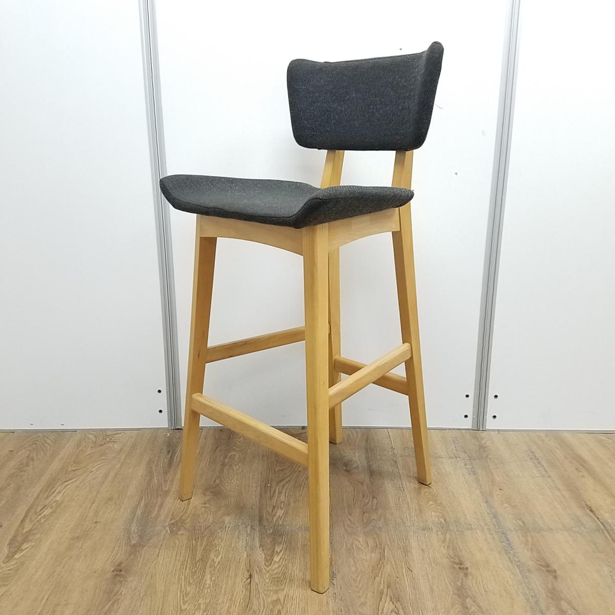 相合家具製　ロイスシリーズ　ブラック　スタンドチェア　ミーティングチェア　カフェチェア　シックなファブリック　カウンターチェア！！
                        その他シリーズ
                                    中古
            