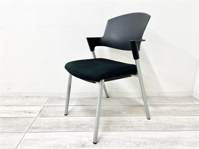 【中古】プロッティチェア  コクヨ（KOKUYO） スタッキングチェア