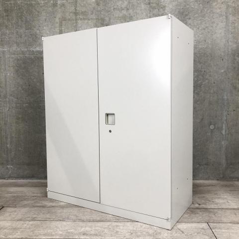 Knoll / ノール 両開きキャビネット 役員書庫 観音書棚 1997年製 a 両開き書庫 3段 キャビネット 高さ105cm 鍵付き シリンダー錠