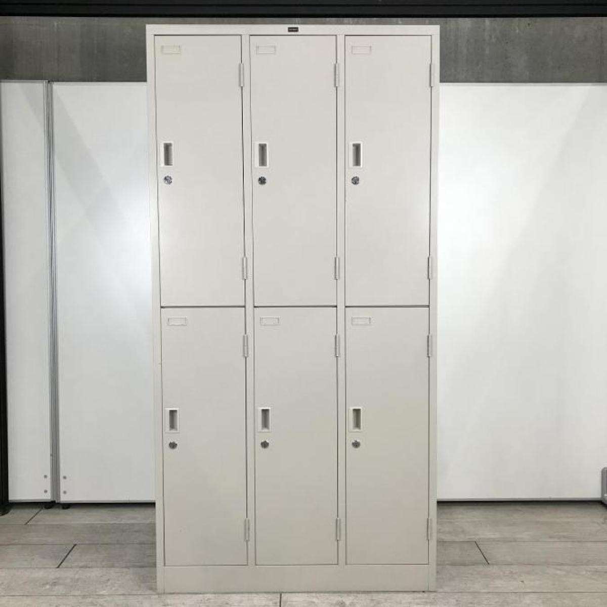 ウチダ 4人用ロッカー『中古良品、小傷あり』 (コクヨ 4人用 ウチダ 4人用ロッカー『中古良品、小傷あり』 (コクヨ 4人用