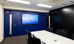 【2】All in One Meeting Board！MAXHUBの中古品が限定入荷！｜MAXHUB Cシリーズ 86 inch　※ディスプレイ上部にキズ有り　使用上問題無し