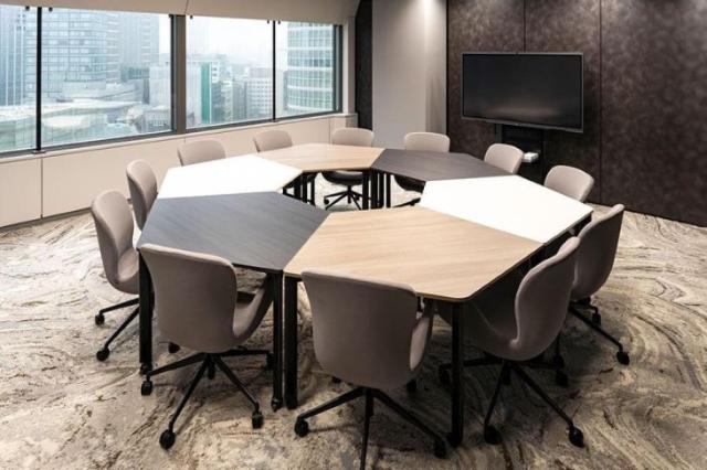 【新古】MAXHUB Cシリーズ  ナイスモバイル OA機器その他