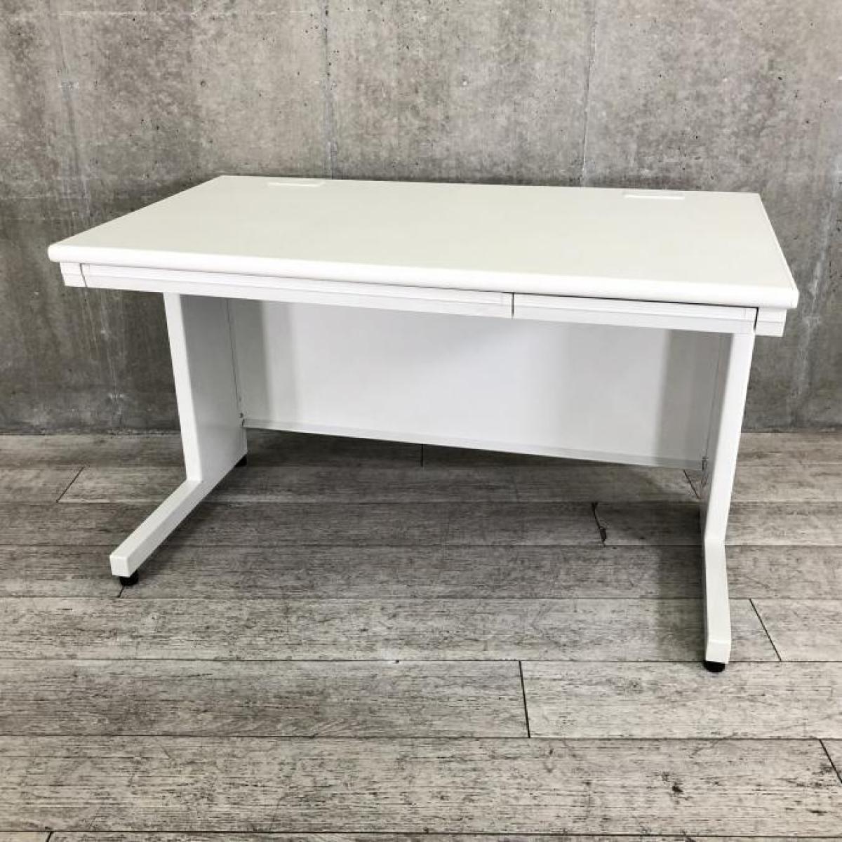 【機能・デザイン・価格に優れたスチールデスク！定番の1200㎜サイズ】■プラス（PLUS）製　LEED（リード）　平机　引き出し付き　W1200㎜　■ホワイト
                        LEED
                                    中古
            