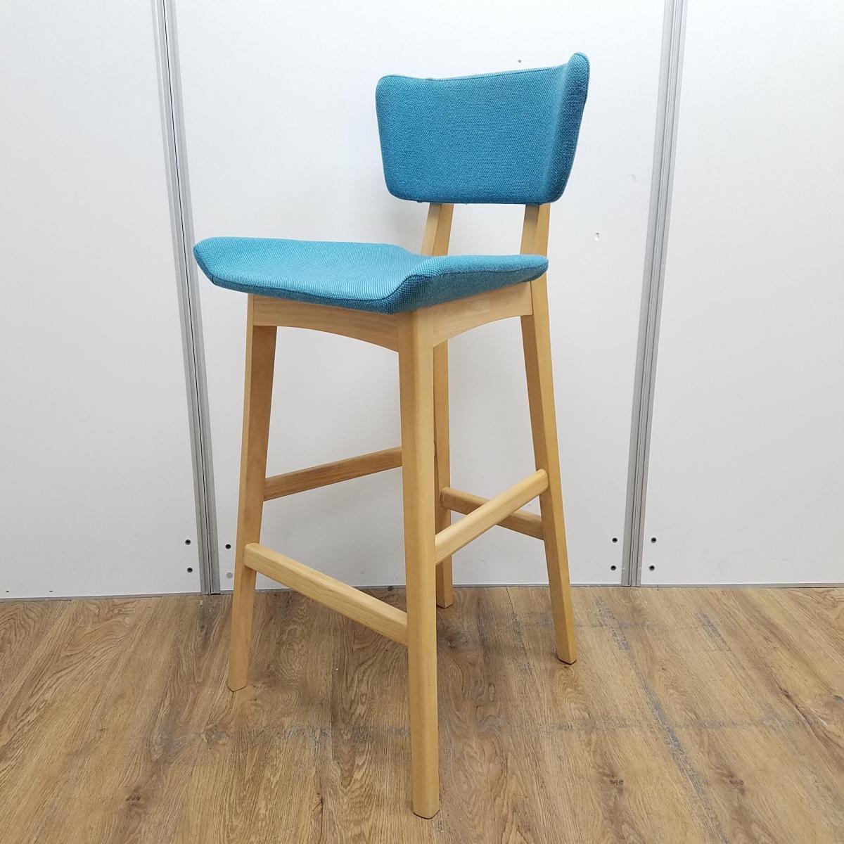 相合家具製　ロイスシリーズ　ブルー　スタンドチェア　ミーティングチェア　カフェチェア　シックなファブリック　カウンターチェア！！
                        その他シリーズ
                                    中古
            