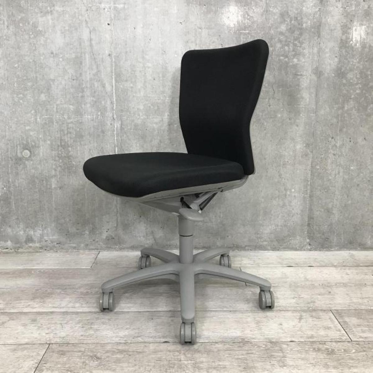 中古】カロッツァチェア CK33GR FS11 オカムラ/okamura 肘無ローバック 