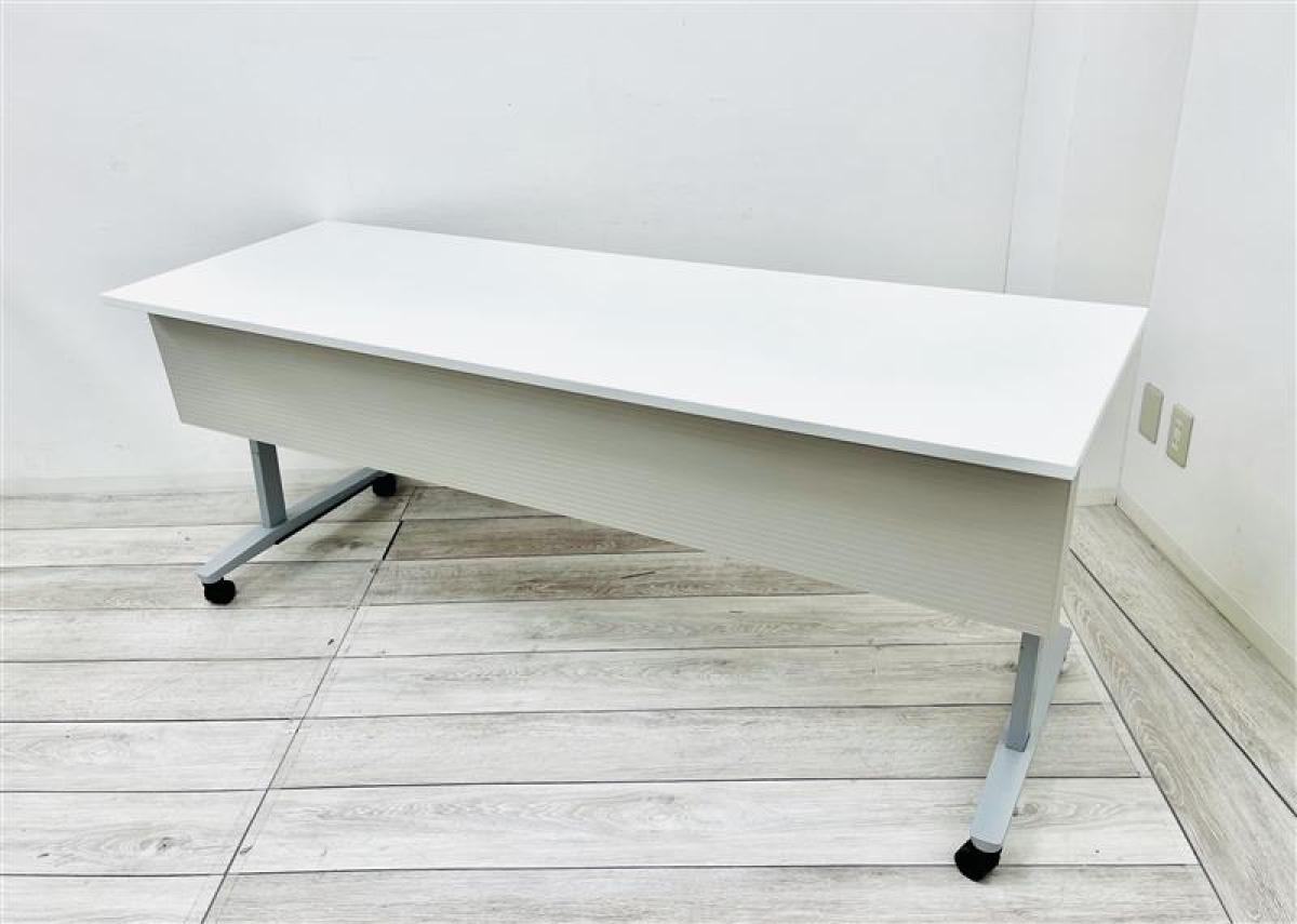 【定価約9万円】【3人用での使用にオススメ横幅1800ｍｍ奥行600ｍｍサイズのスタックテーブルの入荷です】■内田洋行製　パラグラフ　スタックテーブル
                        パラグラフテーブル
                                    中古
            