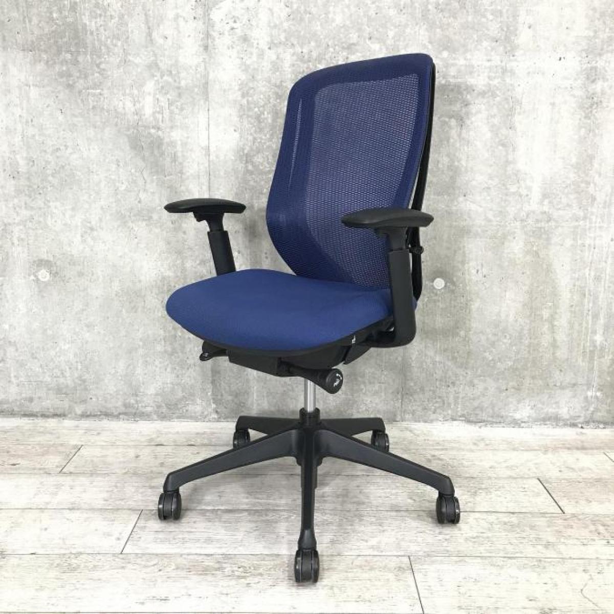 【4月中旬入荷予定品】【三次元曲面が快適にフィットして背のカーブを変えられる新感覚のオフィスシーティング！】■オカムラ(okamura)製　シルフィ（Sylphy）　肘付き　ハイバック　■可動肘　■背面メッシュ　■インディゴ
                        シルフィーメッシュ
                                    中古
            