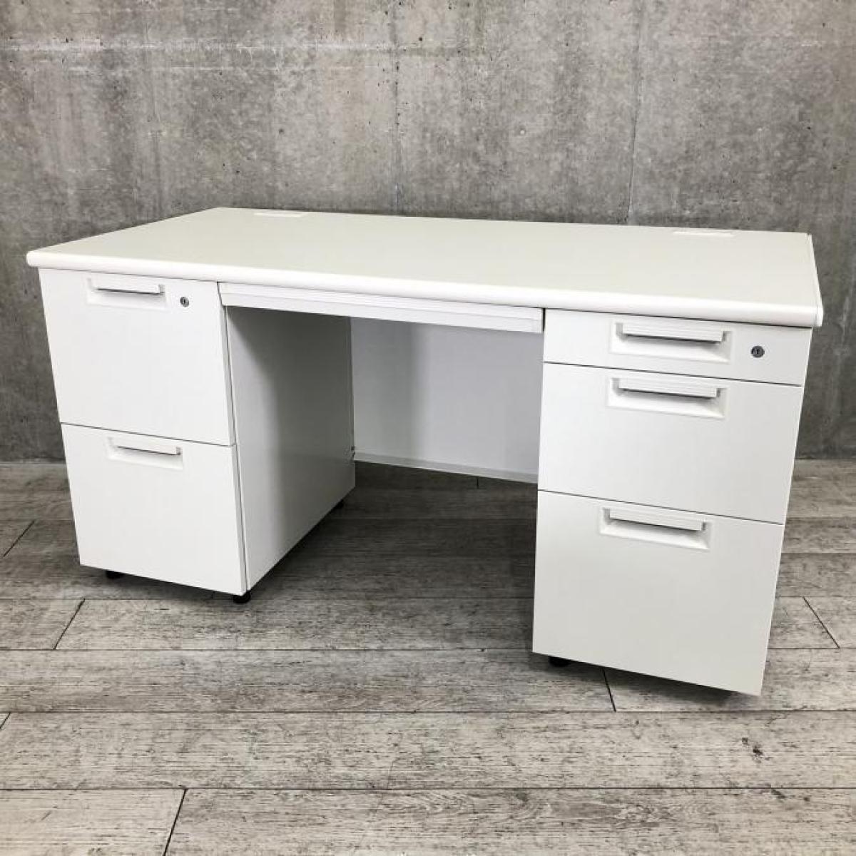 【広々としたワークスペース！W1400の両袖デスク！両サイドにある引き出しで収納力抜群！上長用にもオススメ！】■PLUS（プラス）製　LEEDシリーズ　両袖机　W1400㎜　■シリンダー錠　■ホワイト【2503】弊社使用欄【A01004356】
                        LEED
                                    中古
            