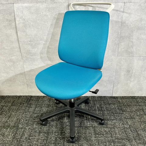 【中古】トルテR  イトーキ（ITOKI） 肘無ローバックチェア