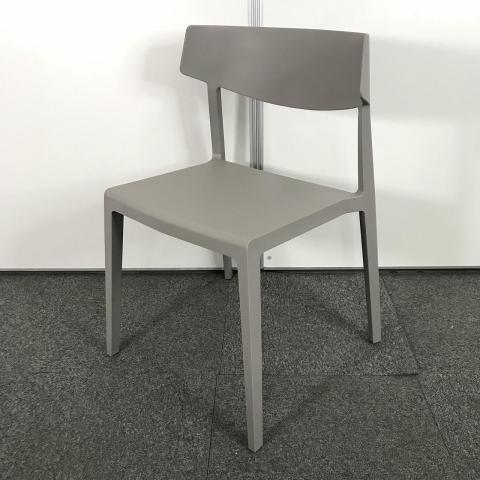 イトーキ(ITOKI) スタッキングチェア 一覧 - 中古オフィス家具 イトーキ(ITOKI) スタッキングチェア 一覧 - 中古オフィス家具