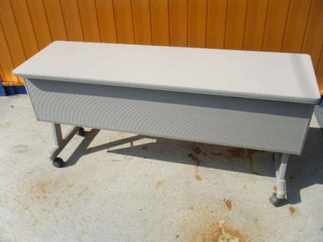 11月だよーコクヨサイドスタックテーブル　KTシリーズが入ったよ！
                                    中古
            