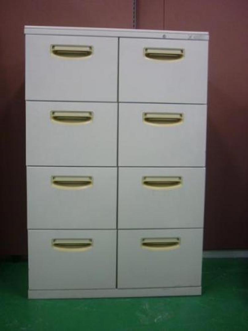 A4ファイルキャビネット・8段付いててご奉仕価格!!一括ロックで手間も少なく☆天板も付いてて見栄えもOK☆★
                                    中古
            