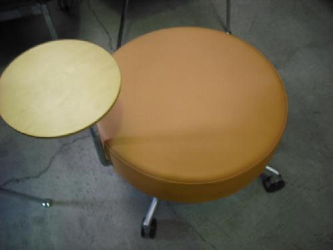 ロビーチェア
                                    中古
            