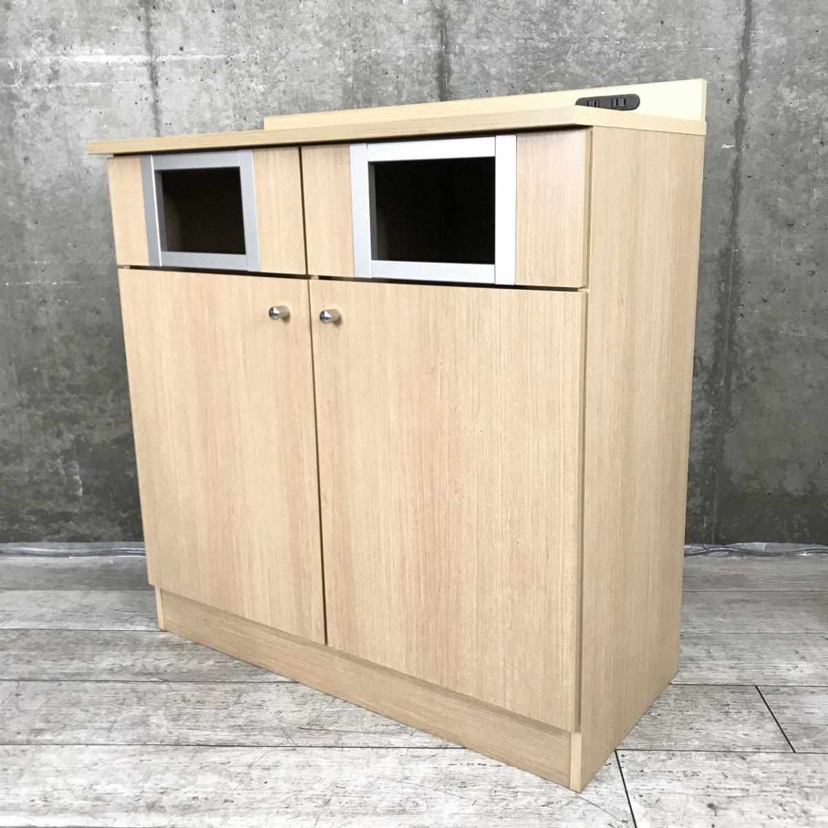 【休憩スペースに設置もオススメ！　優しい色合いでゴミ箱を収納！】■イトーキ製（ITOKI）　分別ダストボックス　ダストユニット　キッチンキャビネット　ごみ箱　■電源付きカウンター天板　W900㎜　■カラー：木目ナチュラル
                        その他シリーズ
                                    中古
            