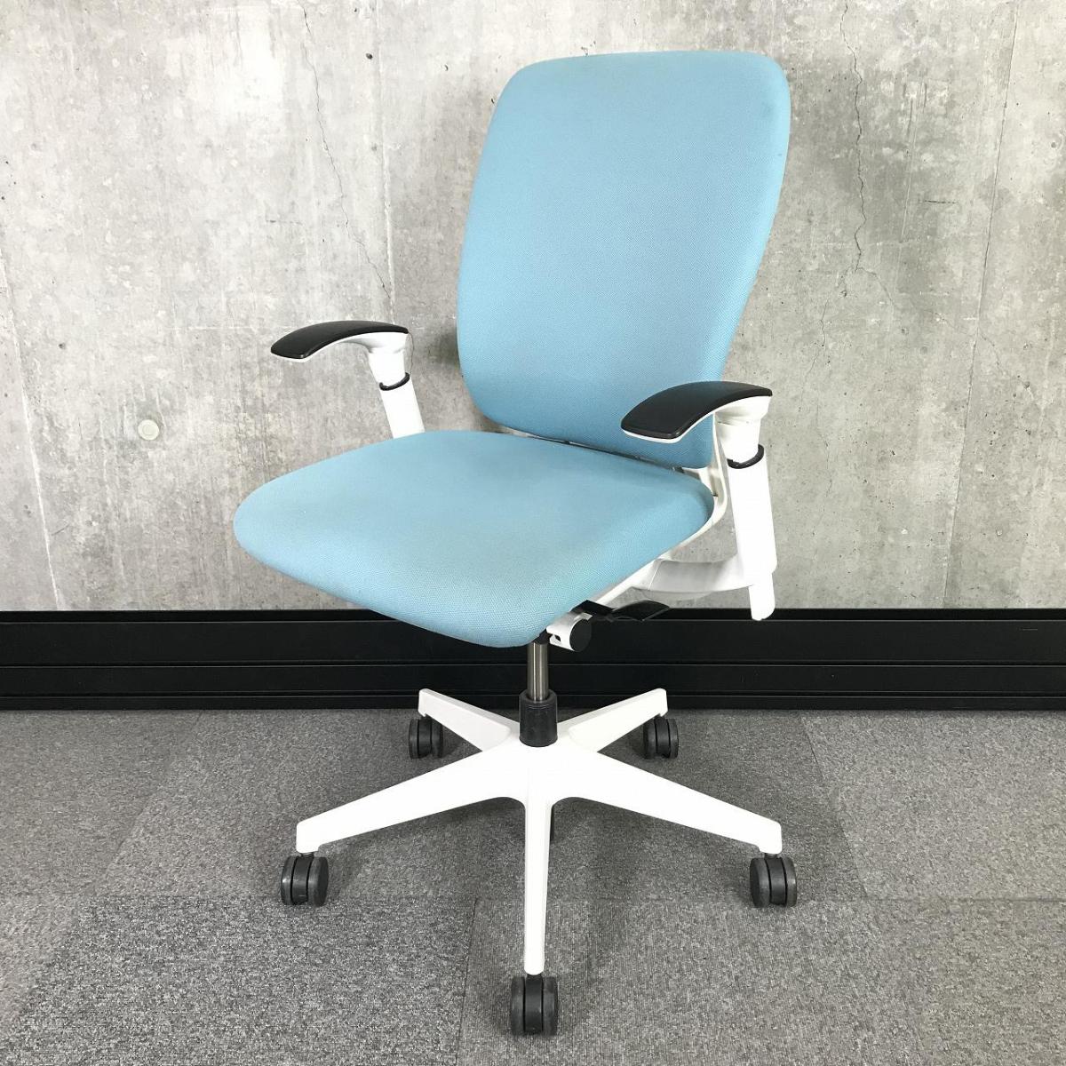 【基本ニーズである「汚れにくさ」「壊れにくさ」を実現したスタイリッシュデザインのOAチェア！】■イトーキ（ITOKI）製　fulgo（フルゴ）チェア　肘付き　ハイバック　■可動肘　■ブルー×ホワイトシェル
                        フルゴ
                                    中古
            