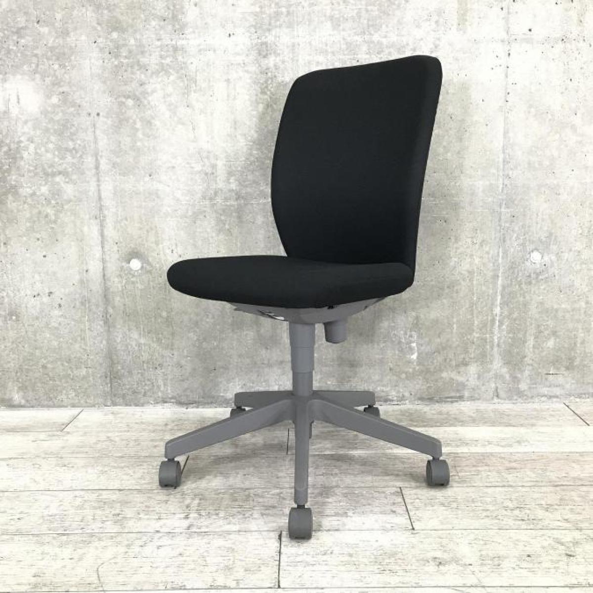 【在庫入替セール品】【背中をしっかりサポート！】■コクヨ製　チェロチェア　ブラック　ハイバックタイプ 【弊社使用欄：A00993905】【SN】
                        チェロチェア
                                    中古
            