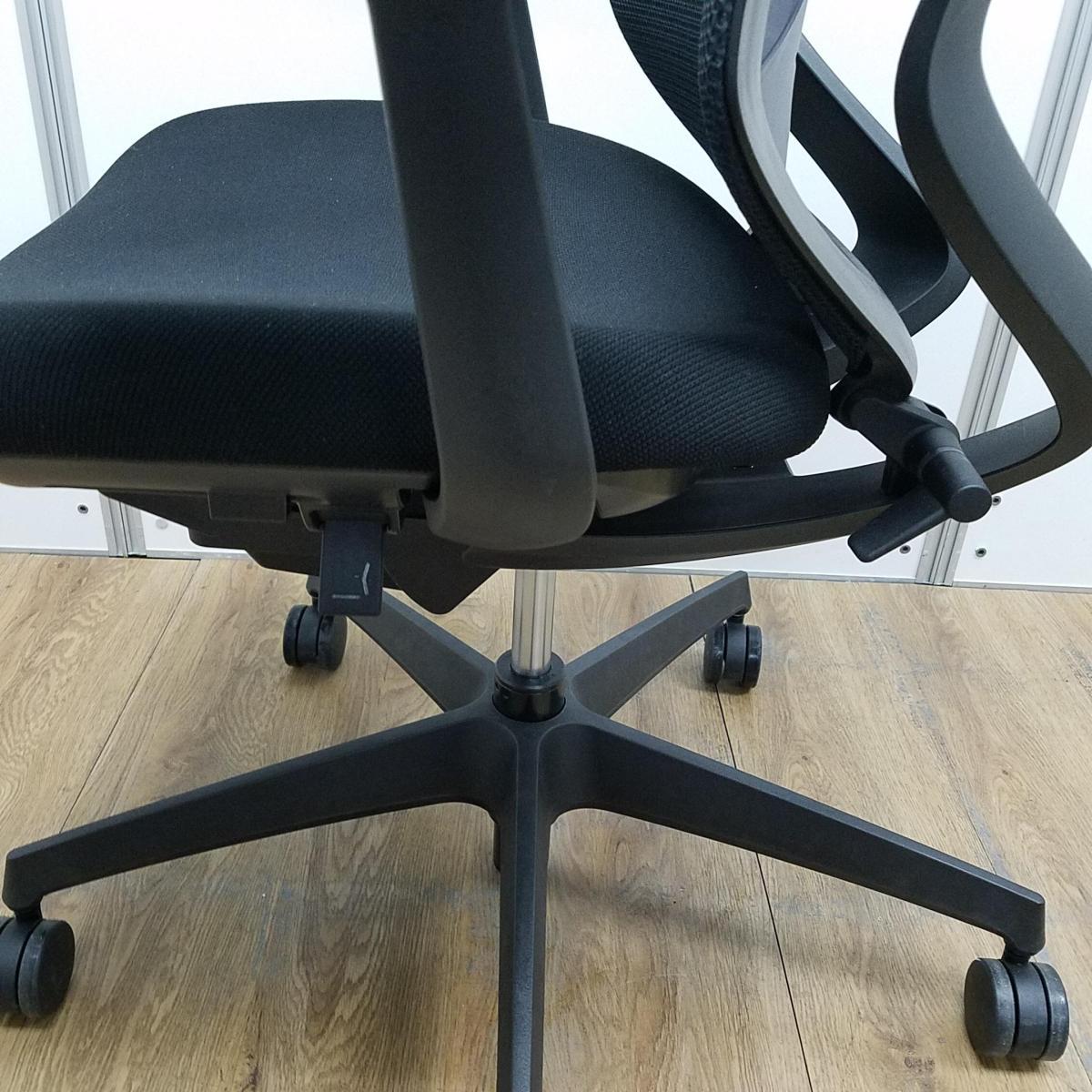 中古】デュオラ メッシュ コクヨ/KOKUYO 肘付ハイバックチェア 中古】デュオラ メッシュ コクヨ/KOKUYO 肘付ハイバックチェア