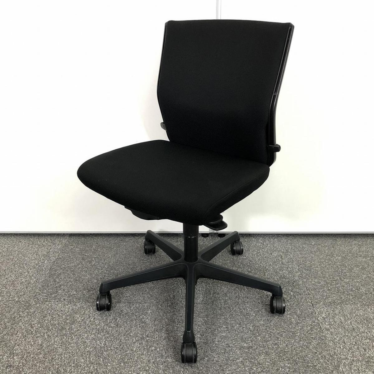 【在庫入替セール品】【長時間のデスクワークもランバーが快適にサポート！】■オカムラ（okamura）製　エスクードチェア　ローバック　肘無　■ランバー付 　■ブラック【弊社使用欄：A01007139】
                        エスクード
                                    中古
            