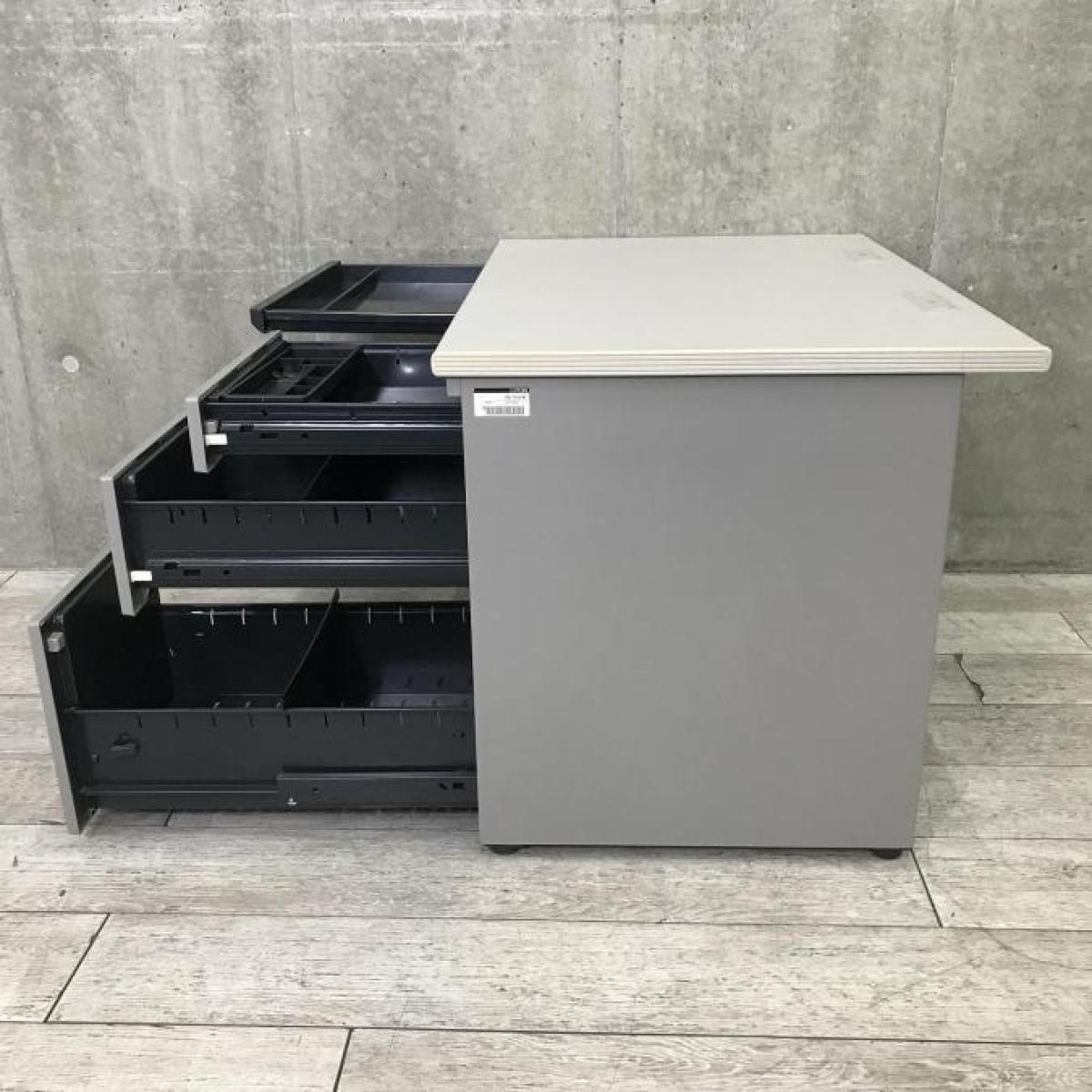 中古】CZデスク CZ-107CA-WE イトーキ/ITOKI 片袖机 512290 中古】CZデスク CZ-107CA-WE イトーキ/ITOKI 片袖机 512290