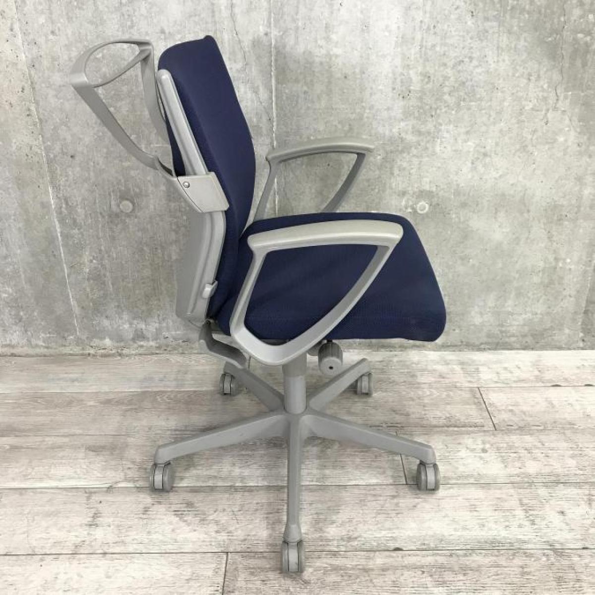 中古】エスクード C443GR-FFW4 オカムラ/okamura 肘付ローバックチェア 
