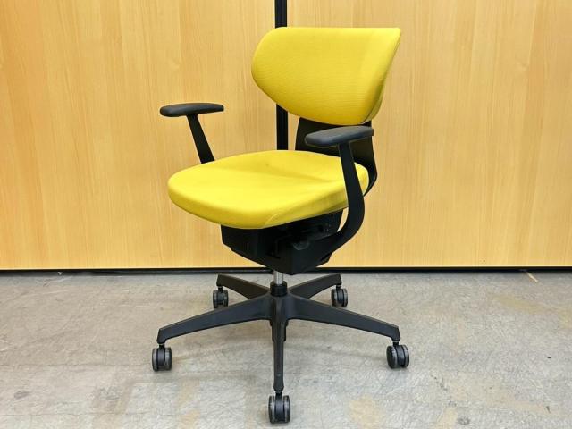 【コクヨ製の現行モデルが入荷！】無重力のような新感覚の座り心地！まだまだ中古では出回りの少ないイングチェア入荷です！コクヨ/イング/イエロー【弊社使用欄：A01001427　K】