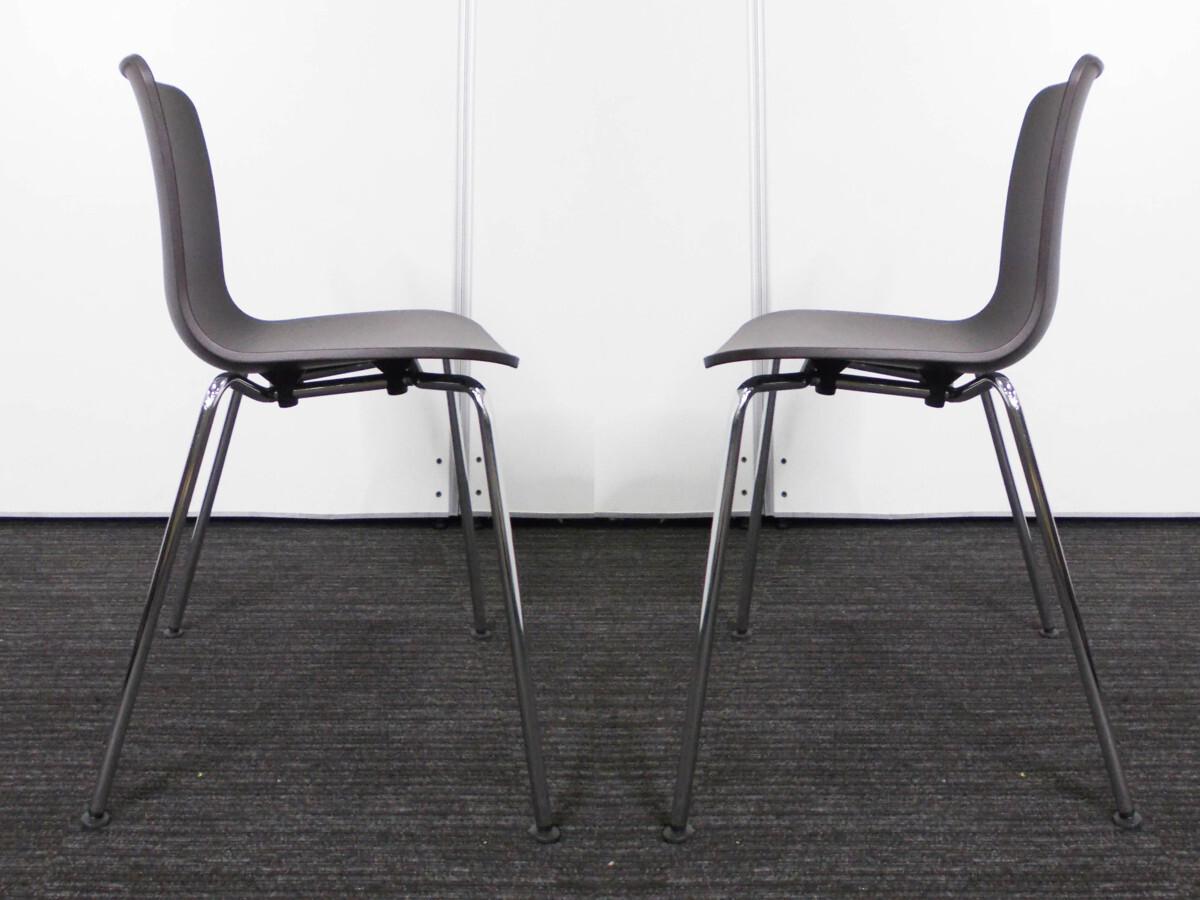 Vitra　ヴィトラ　HALTube　スタッキングチェア　ブルー④ ハル RE チューブ / アイスグレーVitra（ヴィトラ） | 公式通販